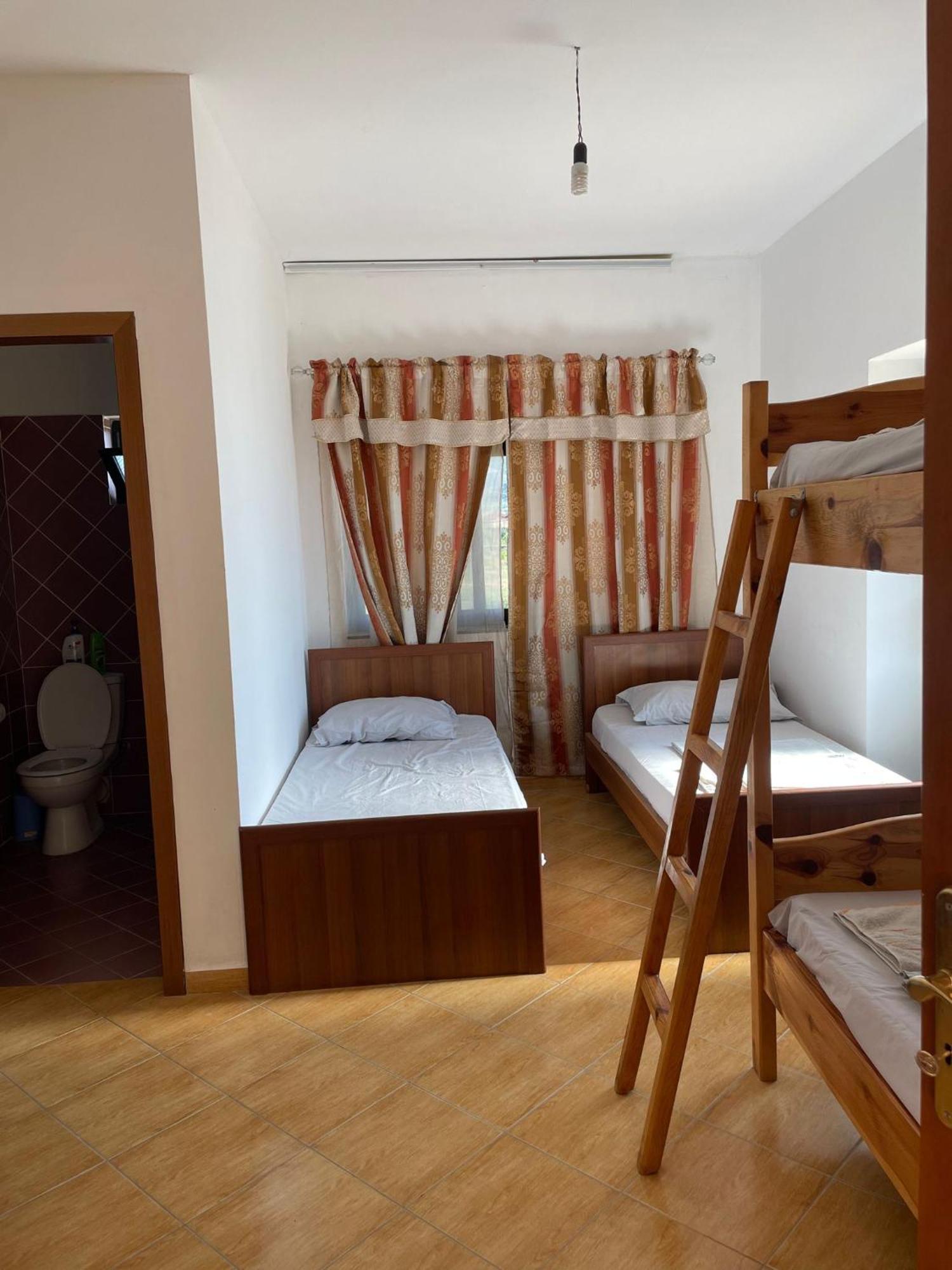 Hotel Bora Gostime Buitenkant foto