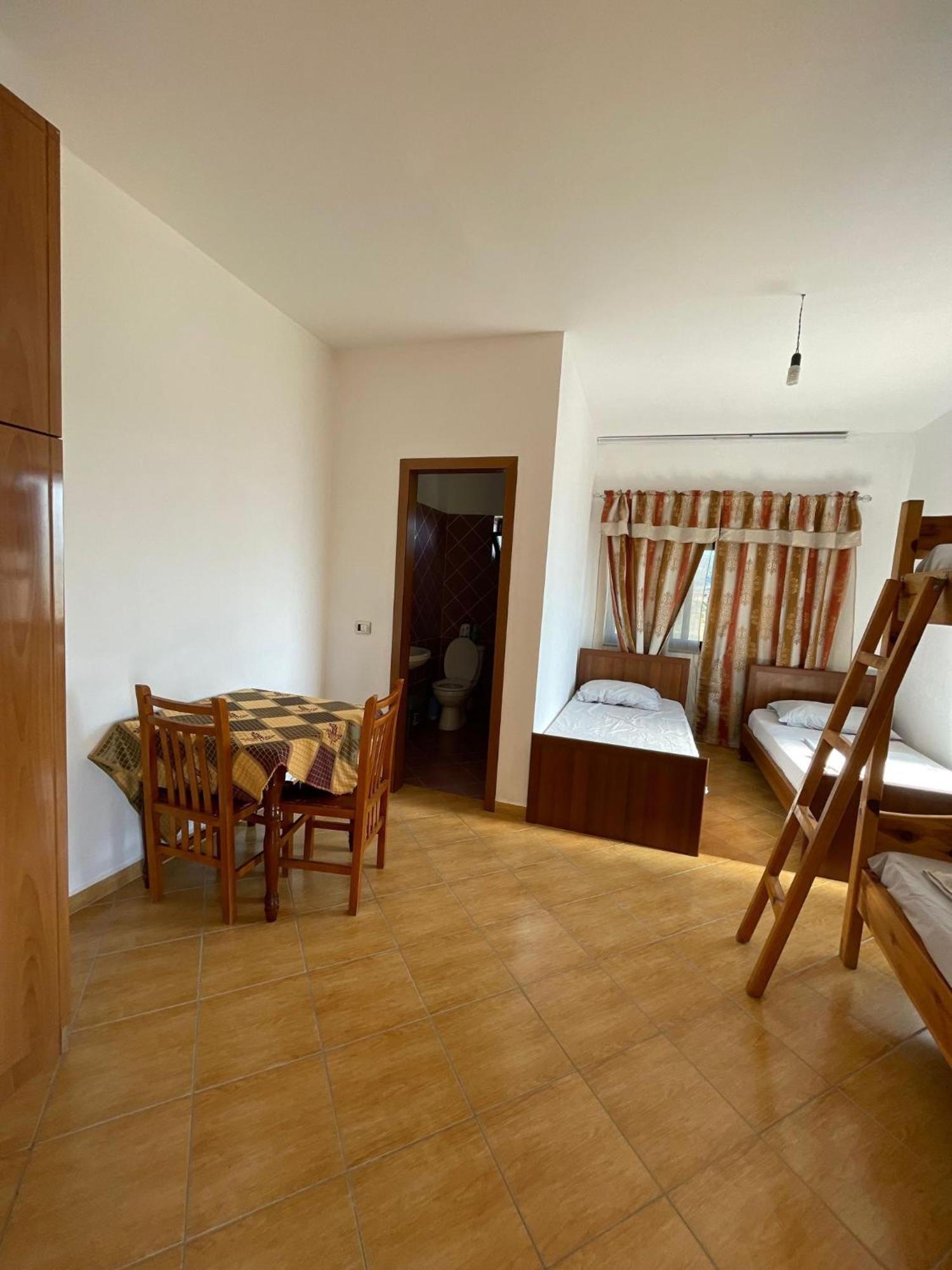 Hotel Bora Gostime Buitenkant foto